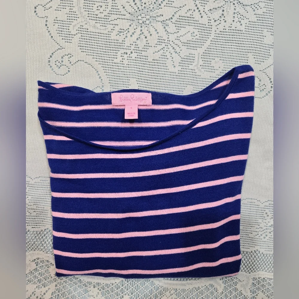 Lilly Pulitzer Navy and Pink Striped Top Sz Small 67% Cotton 37% Espandex